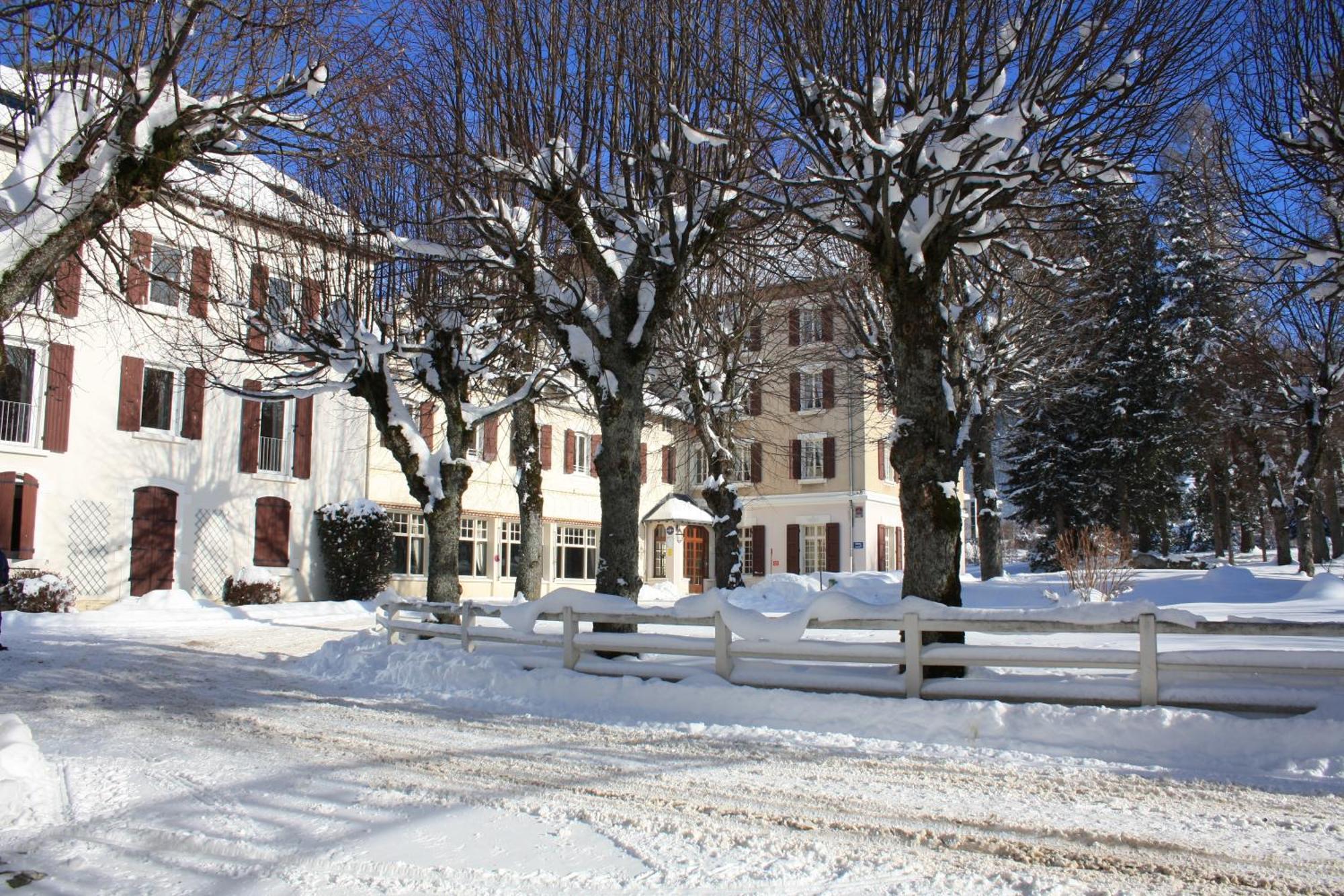 Best Western Grand Hotel De Paris & Spa Villard-de-Lans Ngoại thất bức ảnh